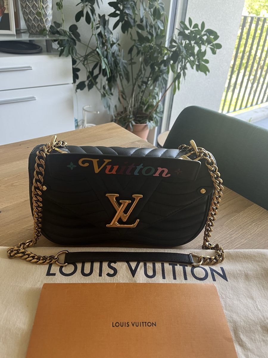 Louis Vuitton Sacs femmes: Louis Vuitton New Wave – D'occasion à Buochs par Cholena1 1