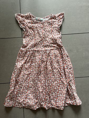 Sommerkleid mit Erdbeeren, Gr. 116