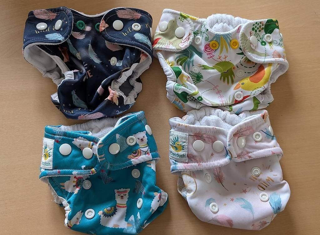 Secchi per pannolini & Pannolini: Starterpaket Stoffwindeln und Abhalten Newborn – Usato da Thunstetten venduto da casafeliz 2