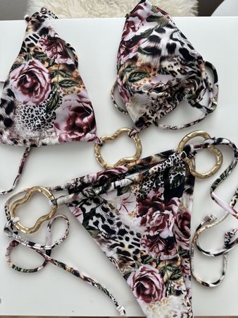 Bikini Set Blumen Leo Print mit goldenen Ringen Grösse S neu