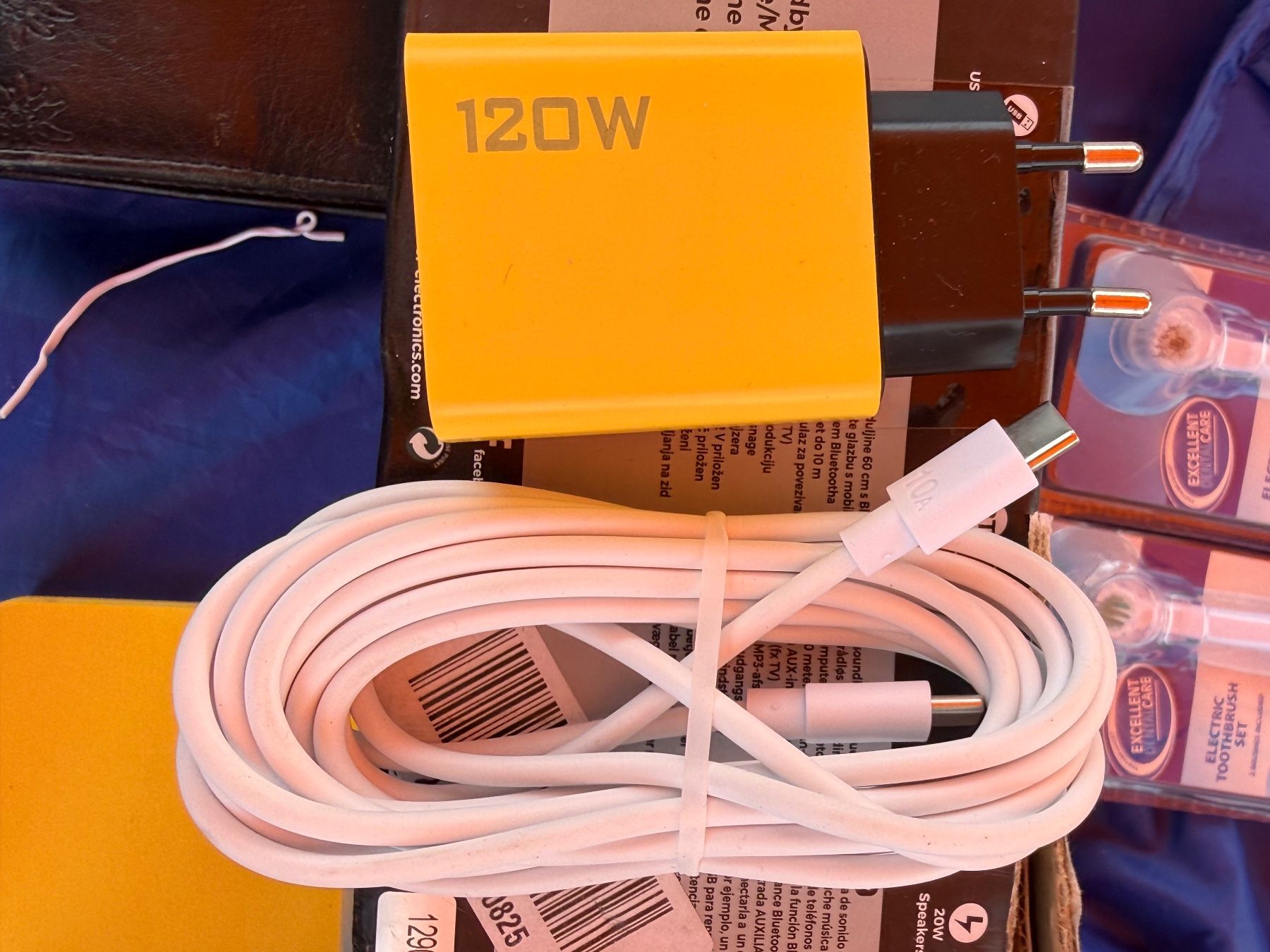 Xiaomi Caricabatterie: 120W mit Kabel Typ C   3 m Länge – Usato da Spreitenbach venduto da sakrashop