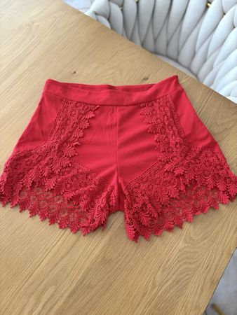 Shorts rossi con pizzo eleganti estivi tg M