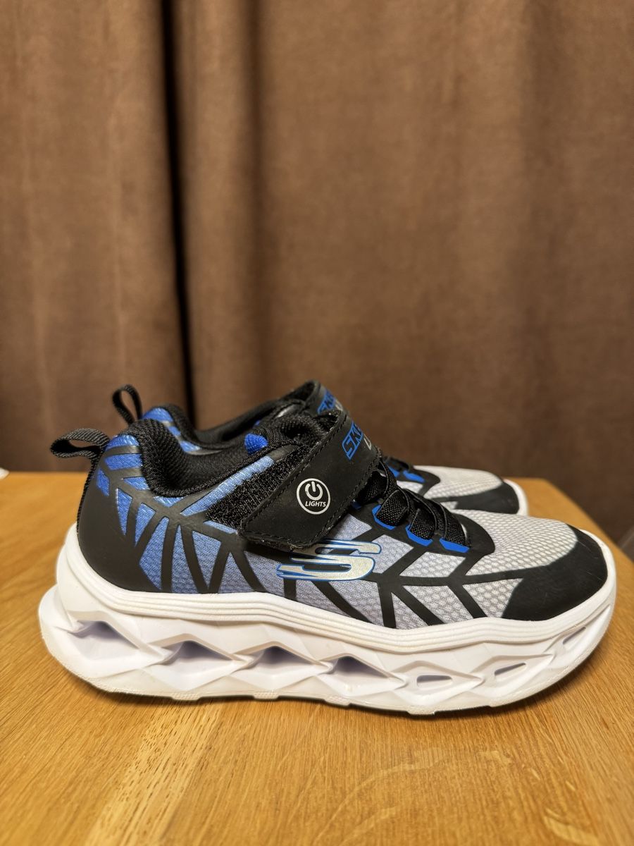 Scarpe per ragazzi: Kinderschuhe – Usato da Tagelswangen venduto da Isa036
