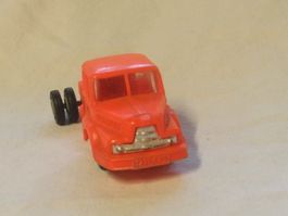 NOREV  TRACTEUR UNIC  1:86   UNBESPIELT