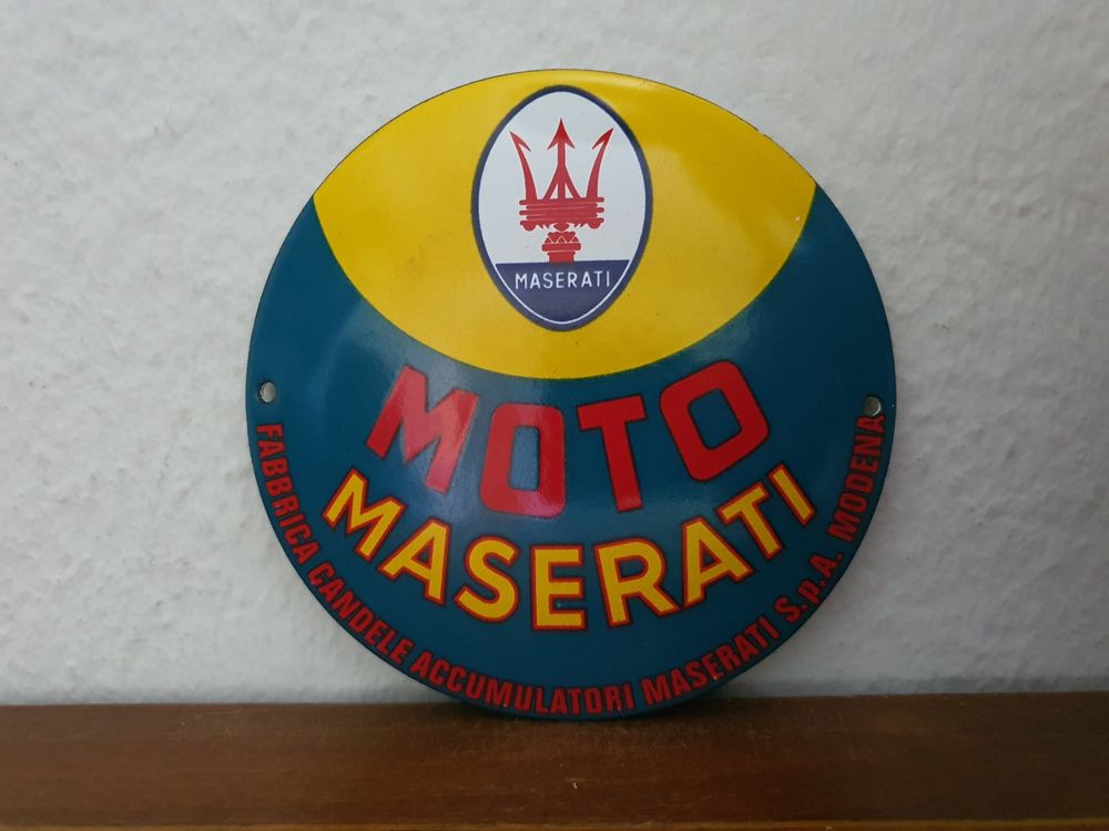 Insigne - Geëmailleerde Grille Badge - Rallye International Interlaken 1950 Zwitserland Midden 20e Eeuw Wo Ii
