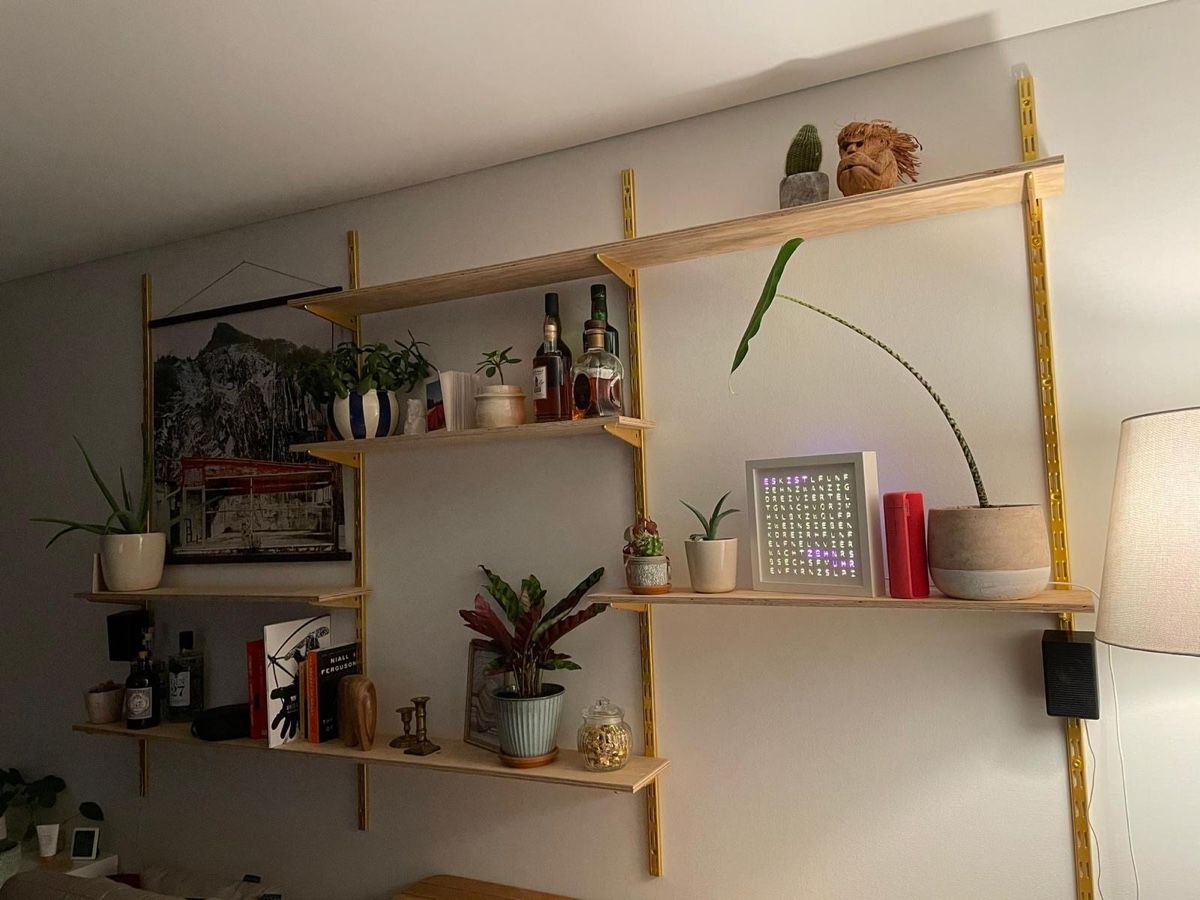 Regale: Wandregal aus Holz – Gebraucht aus Thalwil von ldr7 1