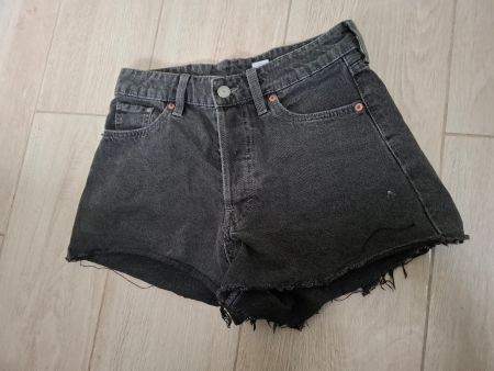 Coole schwarze Shorts , Grösse 34