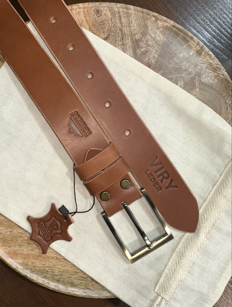 Cinture: Handgefertigter Gürtel aus Premium-Leder – Nuovo e nell'imballaggio originale da Mettmenstetten venduto da vad_57p2 3