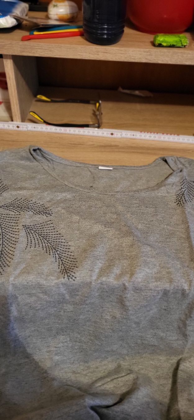 T-Shirts: 4 x Damen T-Shirt gr. 50  – Gebraucht aus Schweizersholz von fuchs06 3