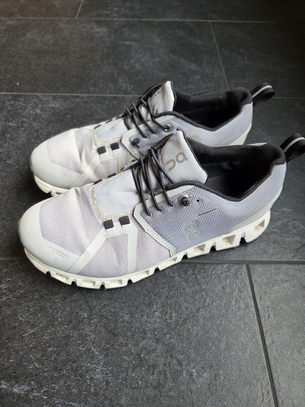 On Herrenschuhe: Schuhe On Cloud 5 Waterproof, Gr. 40 – Gebraucht aus Dübendorf von Skygirl8