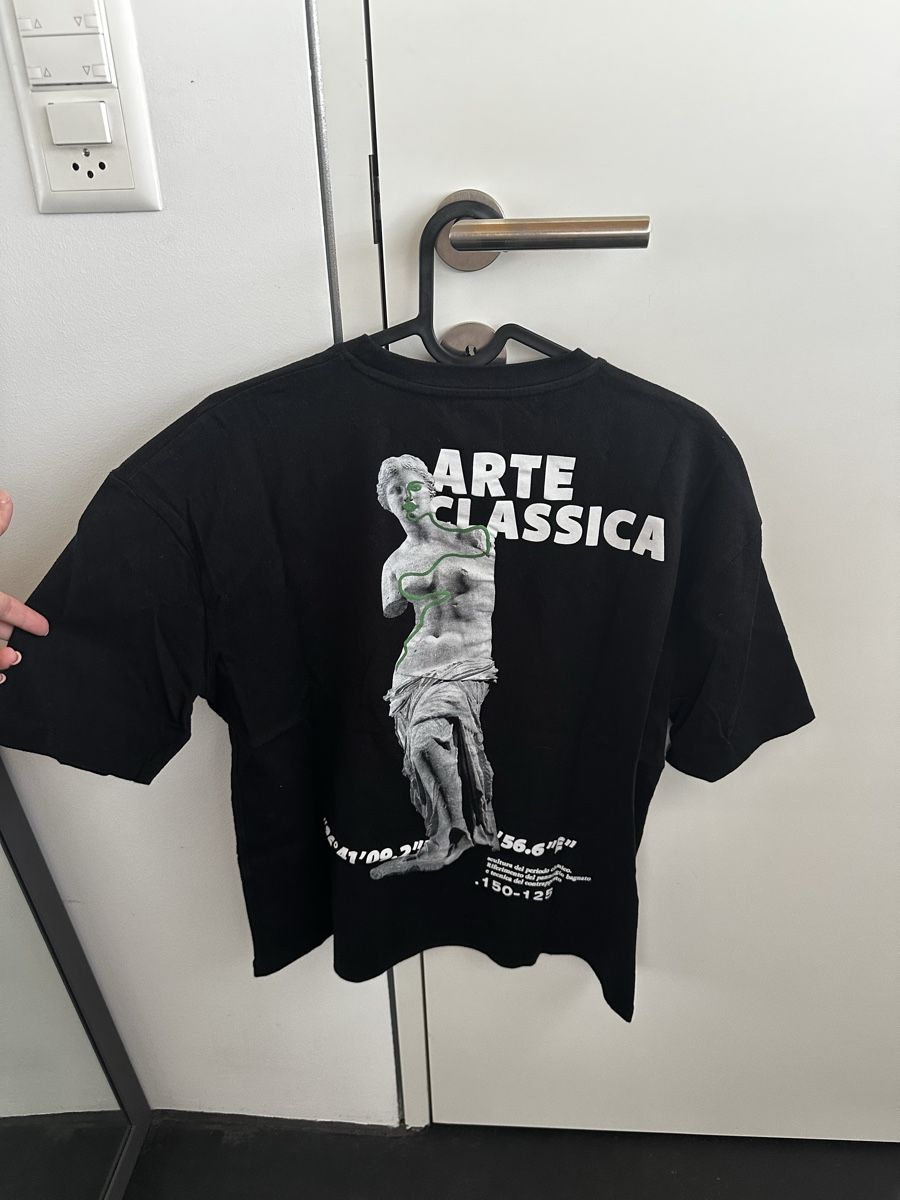 Zara T-shirt: ZARA T-Shirt Schwarz  – Usato da Romanshorn venduto da laa_279h 1