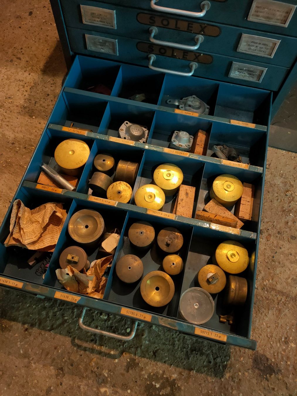 Solex Tous les outils: Meuble solex oldtimer – D'occasion à Bretonnières par Minigab 3