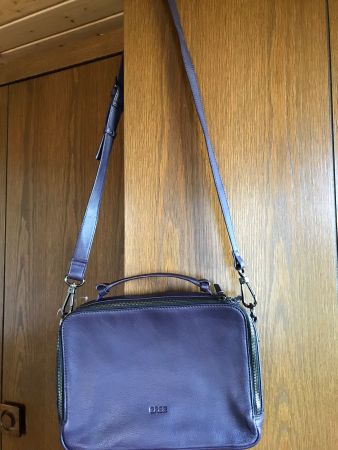 Bree Damen Umhängetasche Leder, NEU