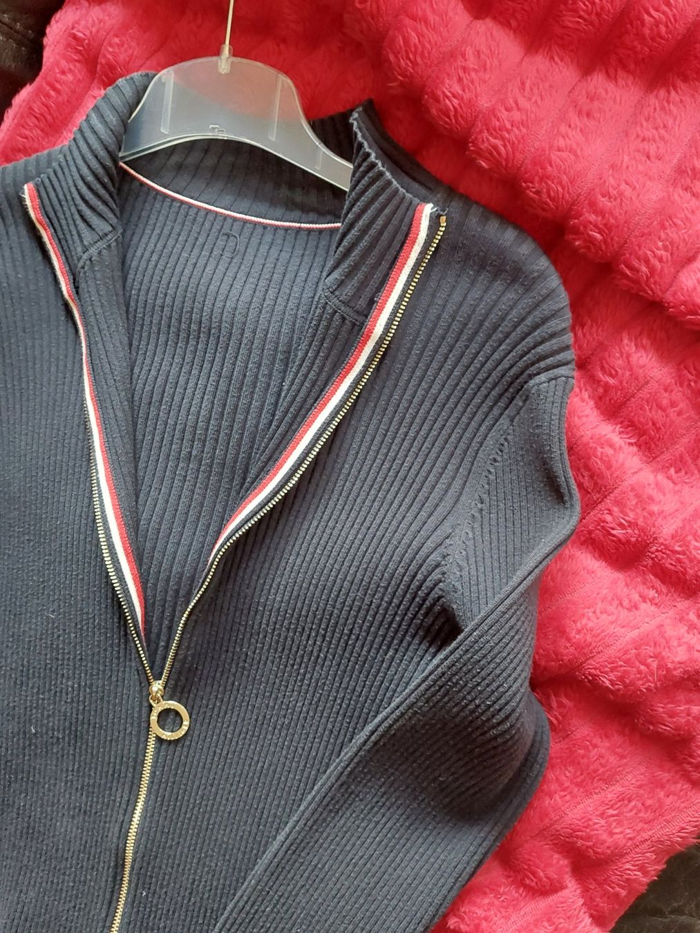 Tommy Hilfiger Giacche: Strickjacke von Tommy Hilfiger – Usato da Wynau venduto da Meysi 1
