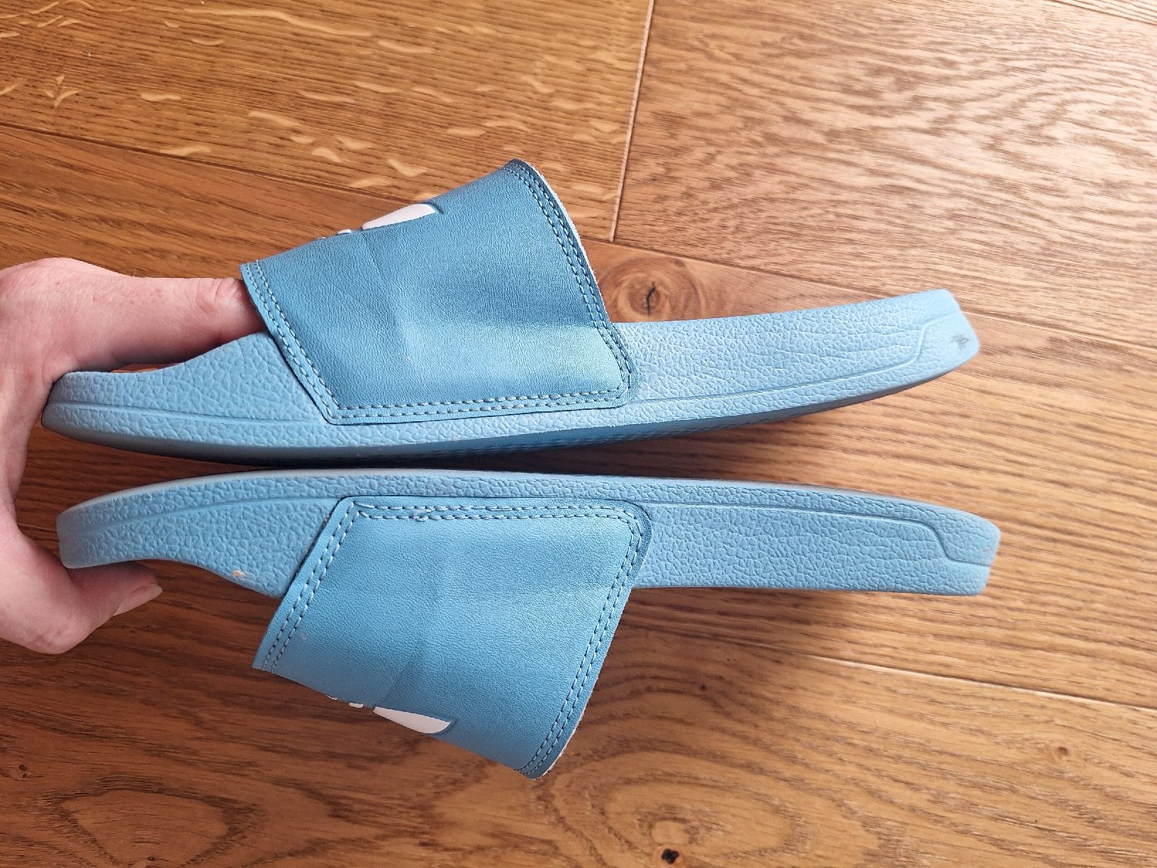 Scarpe da donna: Adidas Adilette, hellblau, Gr. 7 bzw. 38 – Usato da Thalwil venduto da ivi010 2