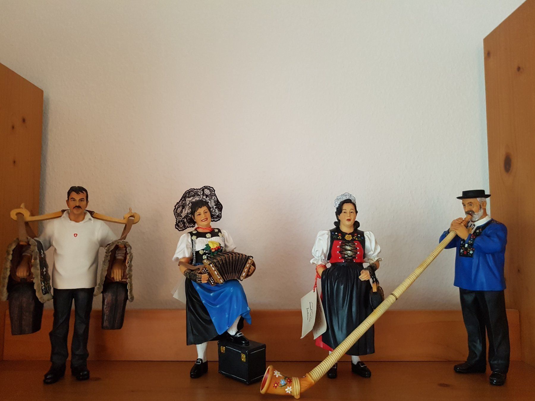 Statuette: Schweizer-Örgeli Figur – Nuovo e nell'imballaggio originale da Schönenbuch venduto da Rasmo 5