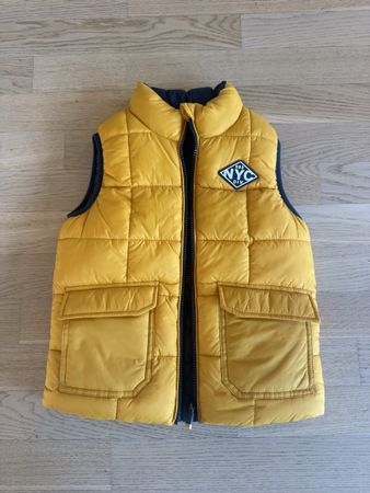C&A Wende-Steppweste – Gr. 122 – Wie neu