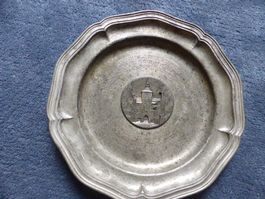 Liestal,Konrad Peter AG,1955,Zinnteller,Gravur Sigg,Arbeiter