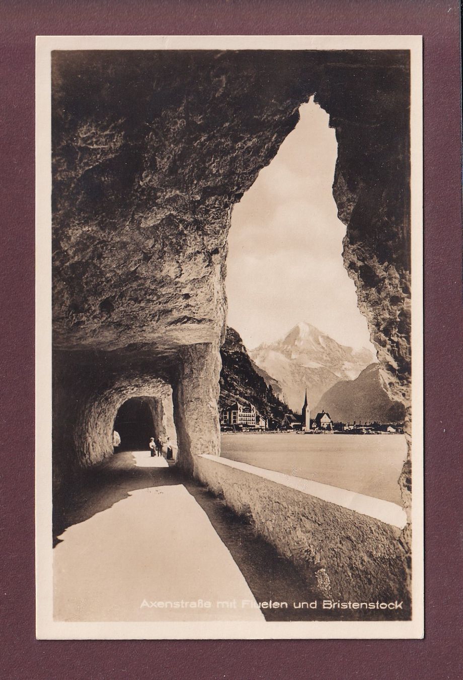 Cartes postales: AXENSTRASSE - Flüelen – D'occasion à Pully par nicecards