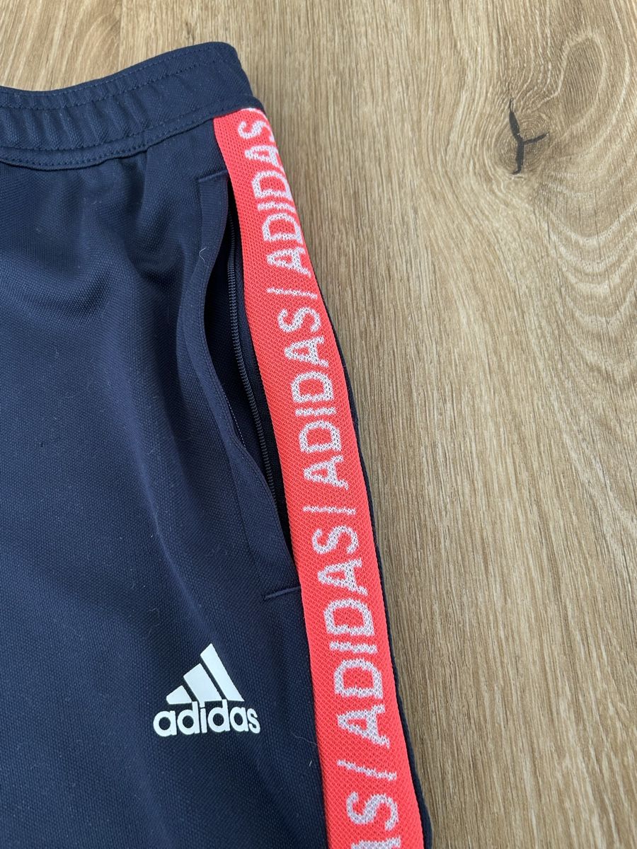 Adidas Pantaloni: Adidas Trainingshose Aeroready, Gr. 152 – Usato da Wolhusen venduto da eve_m6cg 2