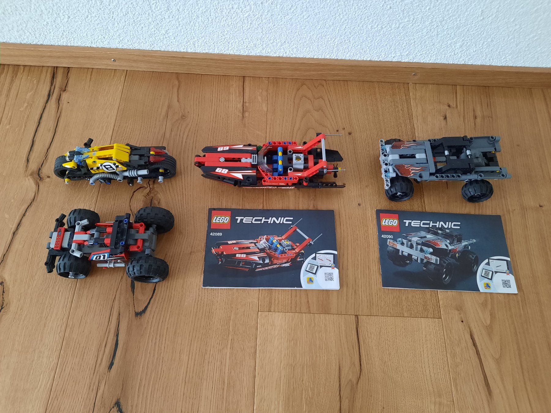 Lego Baukästen: Lego Technic - 4 Fahrzeuge – Gebraucht aus Altnau von willpower71