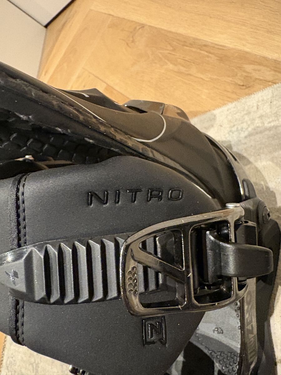 Macchine rilegatrici: Nitro Zero Snowboard Bindungen schwarz gebraucht – Usato da Luzern venduto da jacky_brown123 1