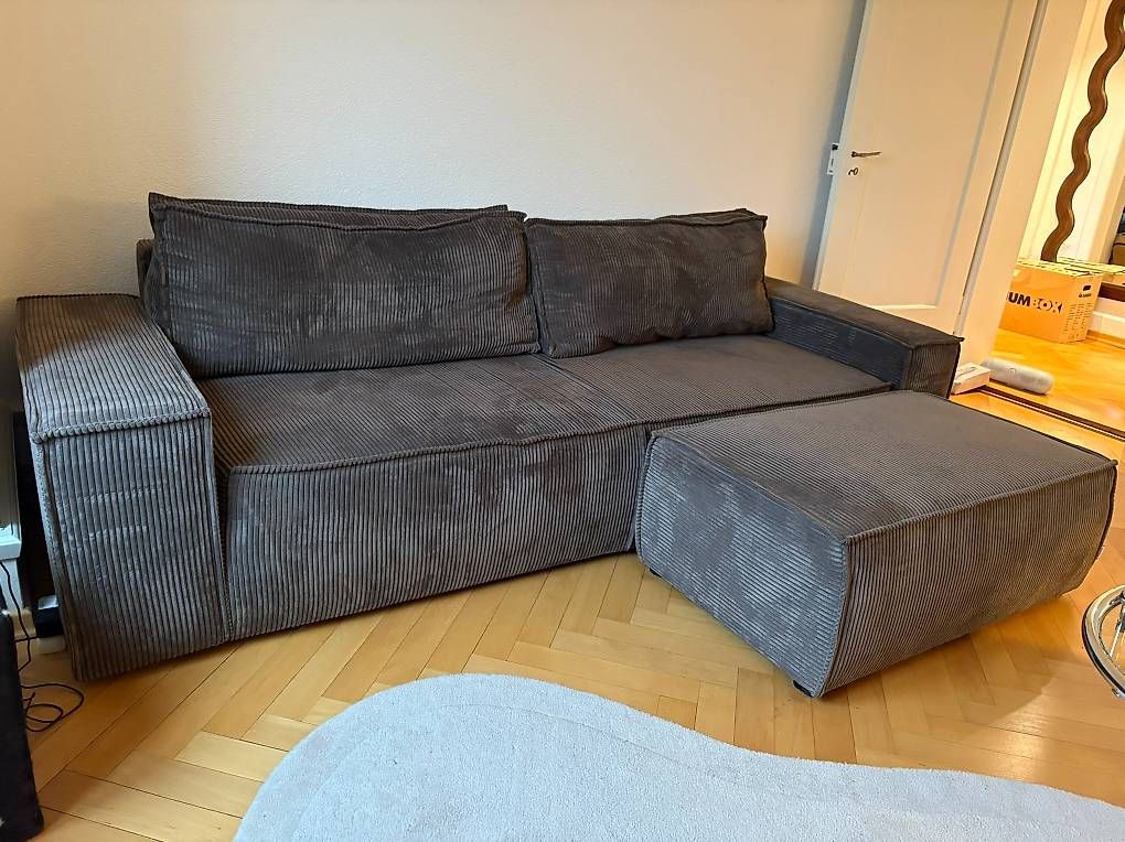 Sofas: Schlafsofa mit Hocker/ Sofa Bed with Foot Rest – Gebraucht aus Zürich von ann_qm9g 2