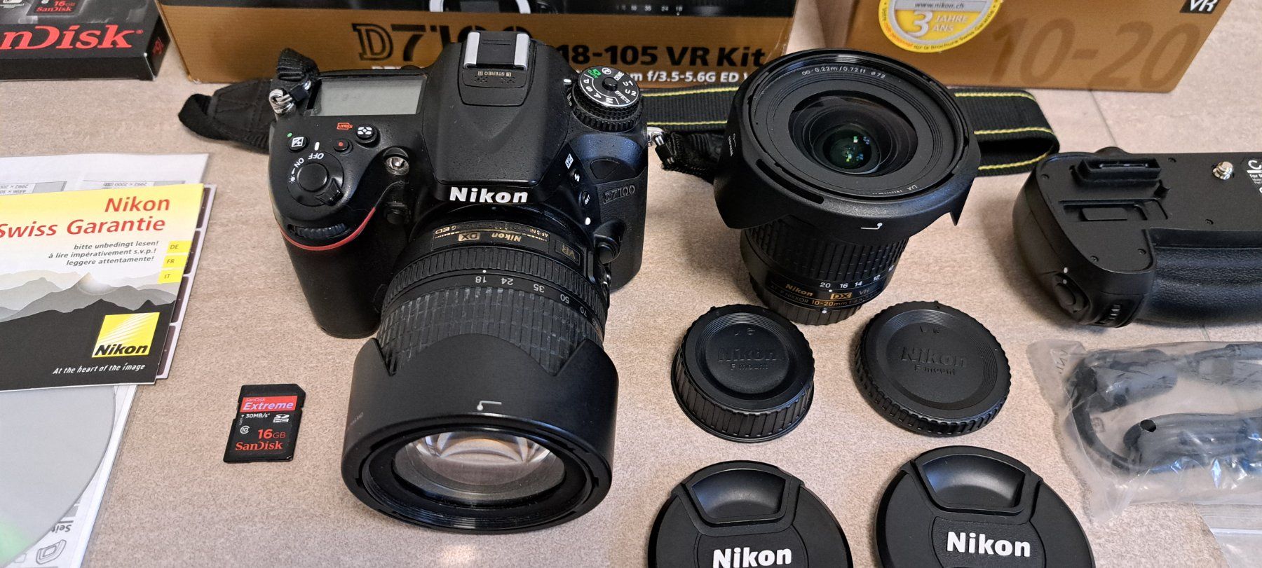 Nikon Kamera: Nikon D7100 Kit Erstbesitz 2 Objektiven & Batteriegriff 29K – Gebraucht aus Bergdietikon von Szhioi 1