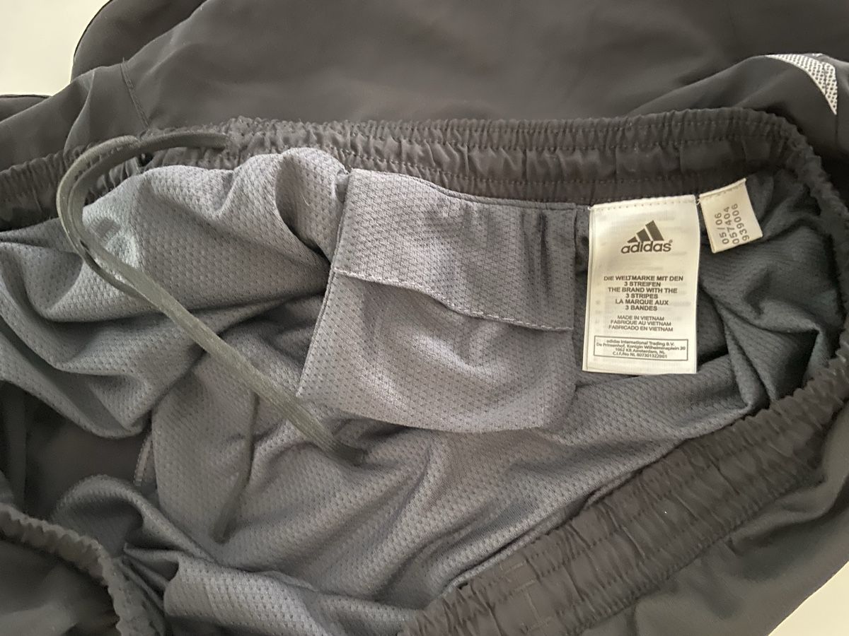 Adidas Pantaloni: Adidas Climacool Shorts schwarz, L / 44 – Usato da Luzern venduto da Nordischkind 3