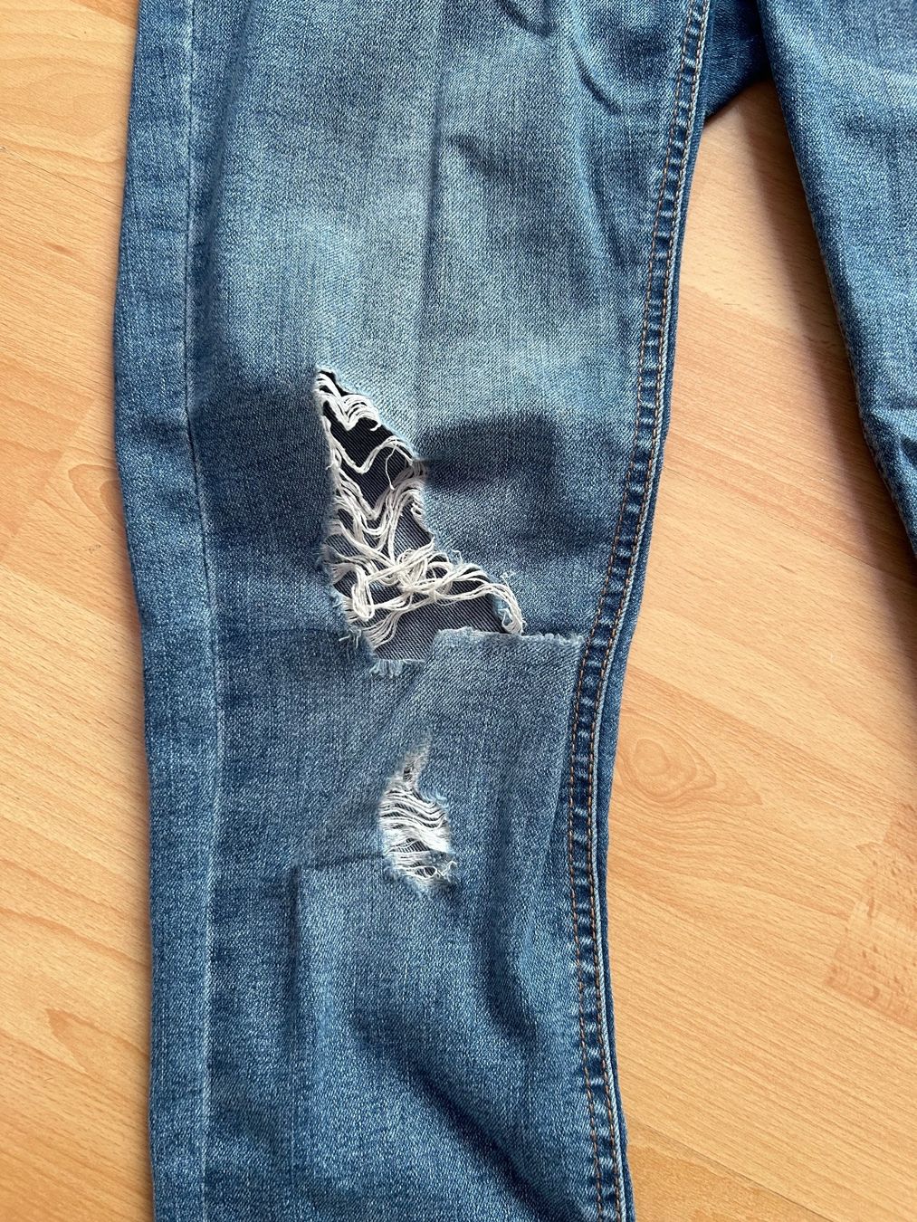 Jeans: Jeans Gr. 36 – Usato da Hallwil venduto da Zoeizy 2
