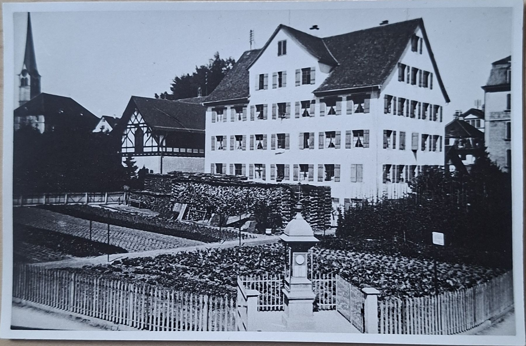 Foto & Immagini: Wädenswil 1908: Ehemaliges Armenhaus, Wetterhäuschen – Usato da Siebnen venduto da Leissav