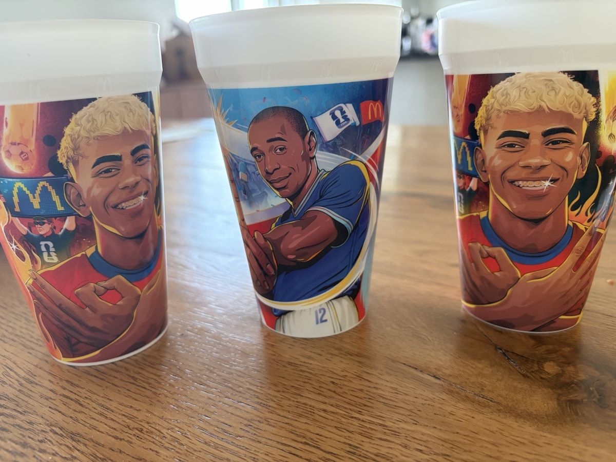 Contenitori & Simili: McDonald's World Cup Henry + Yamal 2x  – Nuovo (secondo la descrizione) da Eysins venduto da ilkerugur 1