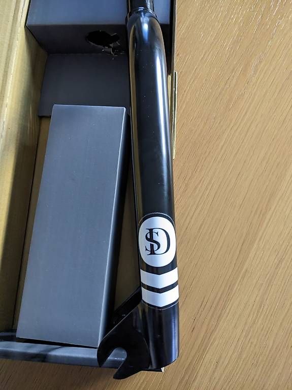 Ersatzteile: Fourche Haro SD V3 Fork, Dennis Enarson, 32mm Offset, NEW – Gebraucht aus Bulle von greg_zt 2