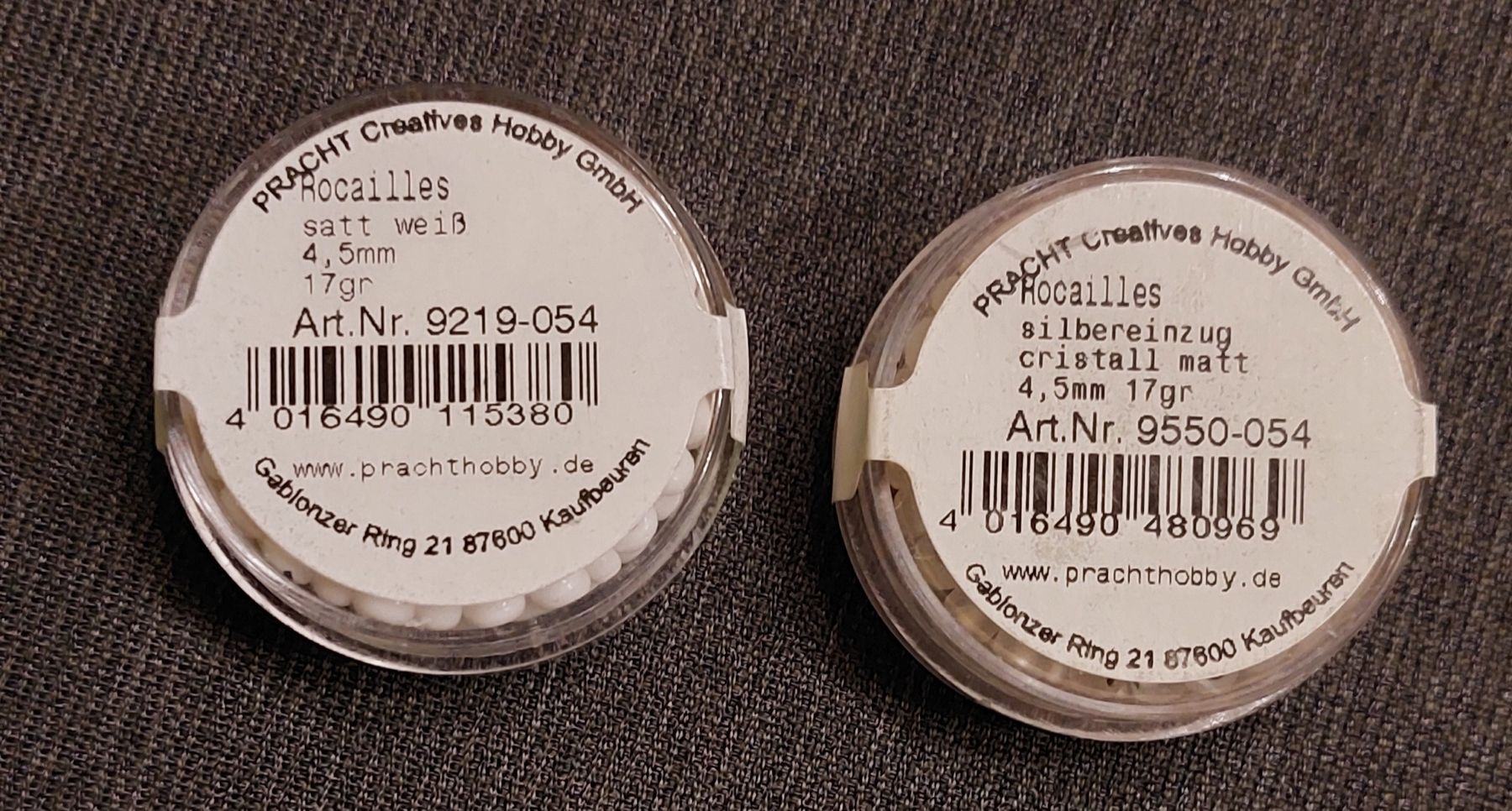 Perle (finte): 2 Döschen Rocaillesperlen 4,5 mm, 17 g – Nuovo e nell'imballaggio originale da Sargans venduto da blauberg 1