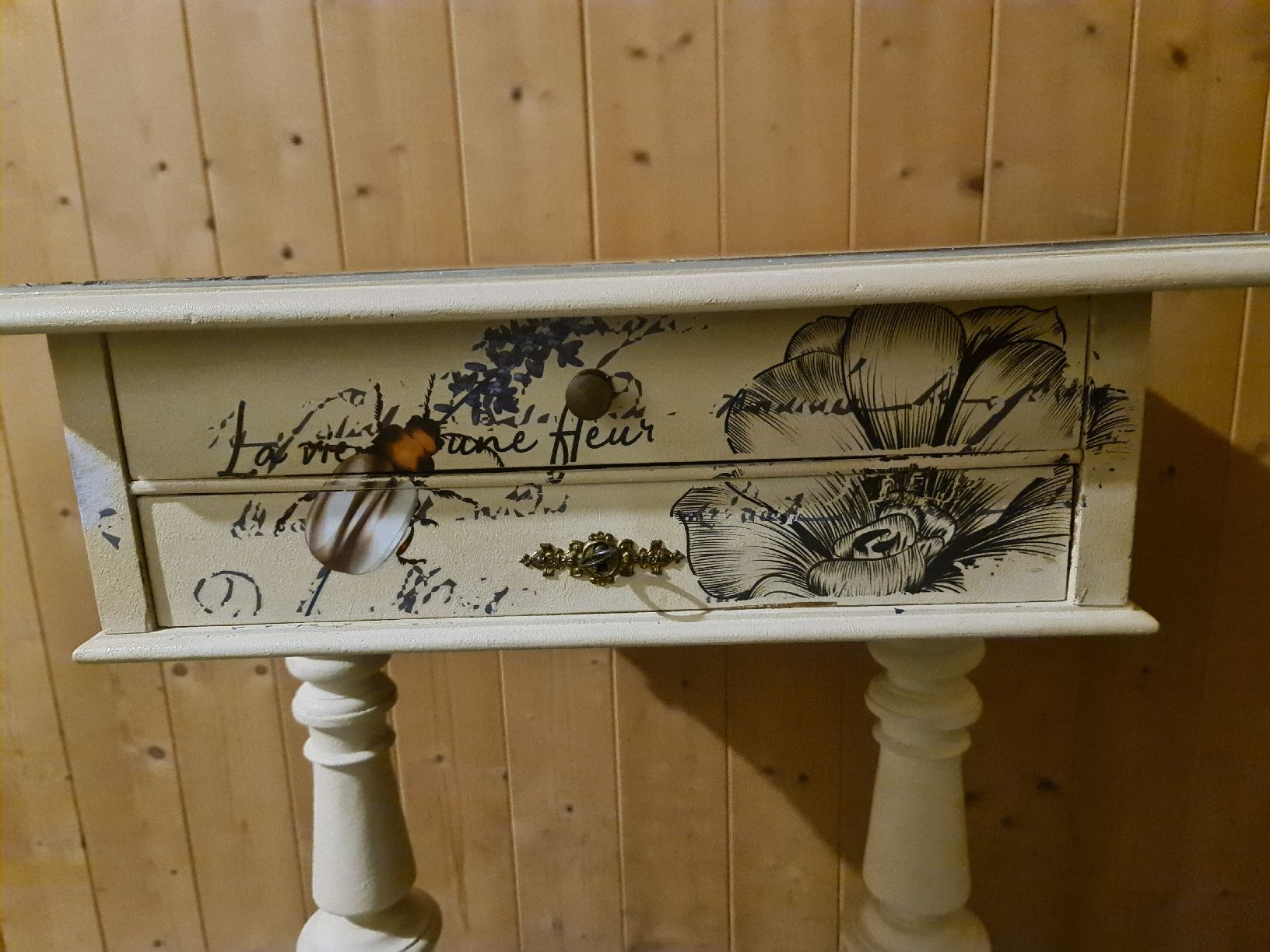 Tavoli: Tischli mit Schubladen – Usato da Tamins venduto da Marserada 3