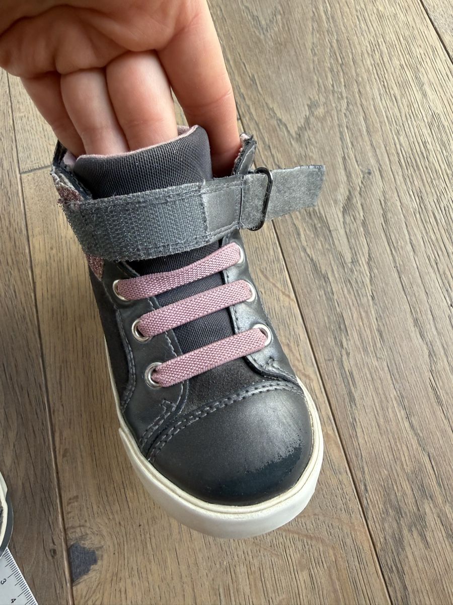 Geox Scarpe per ragazze: GEOX warm lining leather Sneaker,  23 – Usato da Zug venduto da Nat.yushkevich 2