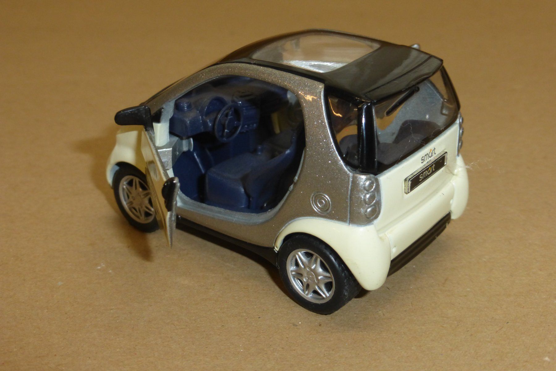 Maisto Modellautos: Smart City - Coupe – Gebraucht aus Gempen von Smokie72 2