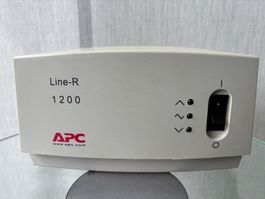 Automatische Spannungsregulierung APC Line-R, 1200 VA