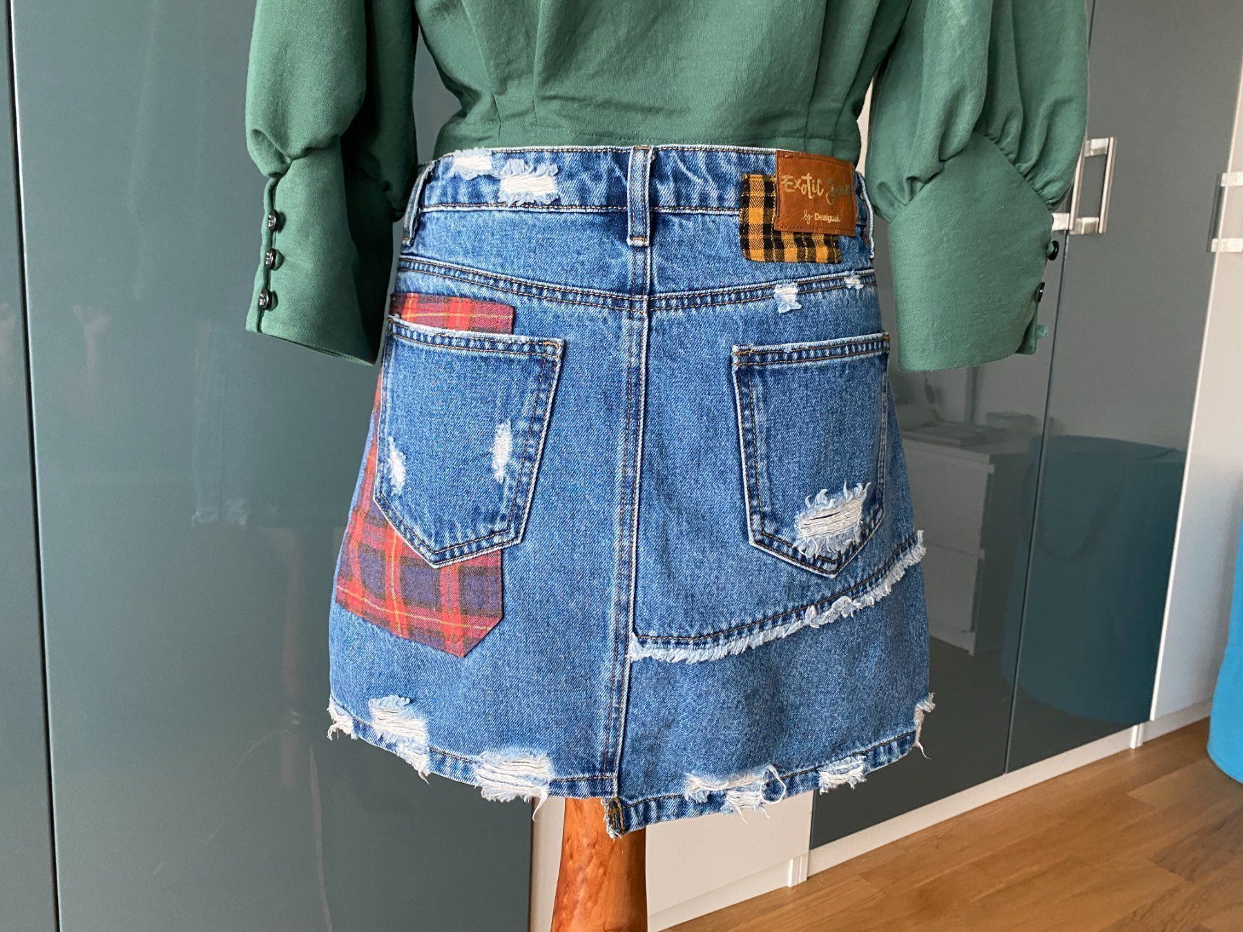 Desigual Gonne: Desigual Jean Rock Damen Grosse 28 – Usato da Duebendorf venduto da Alexandertreyer 4