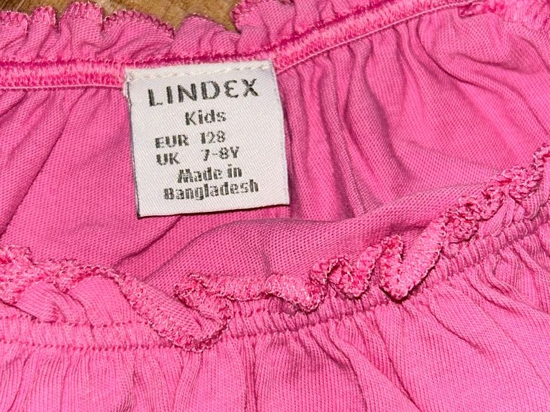 Camicette, T-shirt & Top: T-Shirt Lindex 122/128 – Usato da Safenwil venduto da 2hand_aber_wertvoll 1