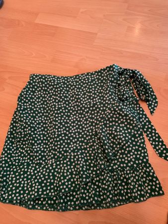 Jolie jupe verte à fleurs Shein taille L