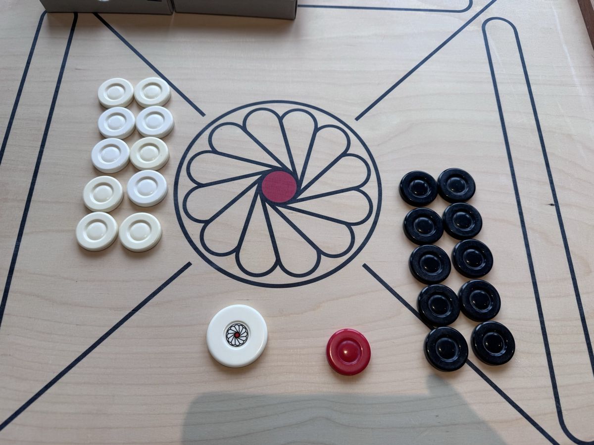 Spiele: Carambole Carrom  – Gebraucht aus Niederbüren von Oetschli 1
