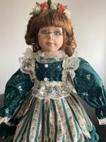Wunderschöne Porzellanpuppe 45 cm | Trachtenkleid | Spitzen