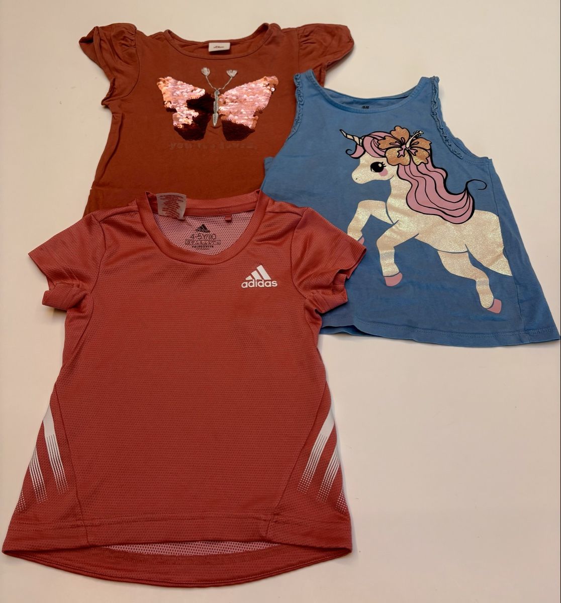 Lotti & Set di vestiti: Mädchen Kleider-Set Sommer 7-teilig Grösse 110 – Usato da Silvaplana venduto da nad_9l9w 2