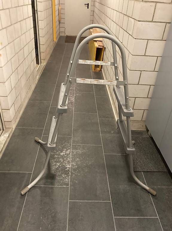 Schwimmbad: Pool mit Sandfilteranlage – Gebraucht aus Wangs von Sputnik079 4
