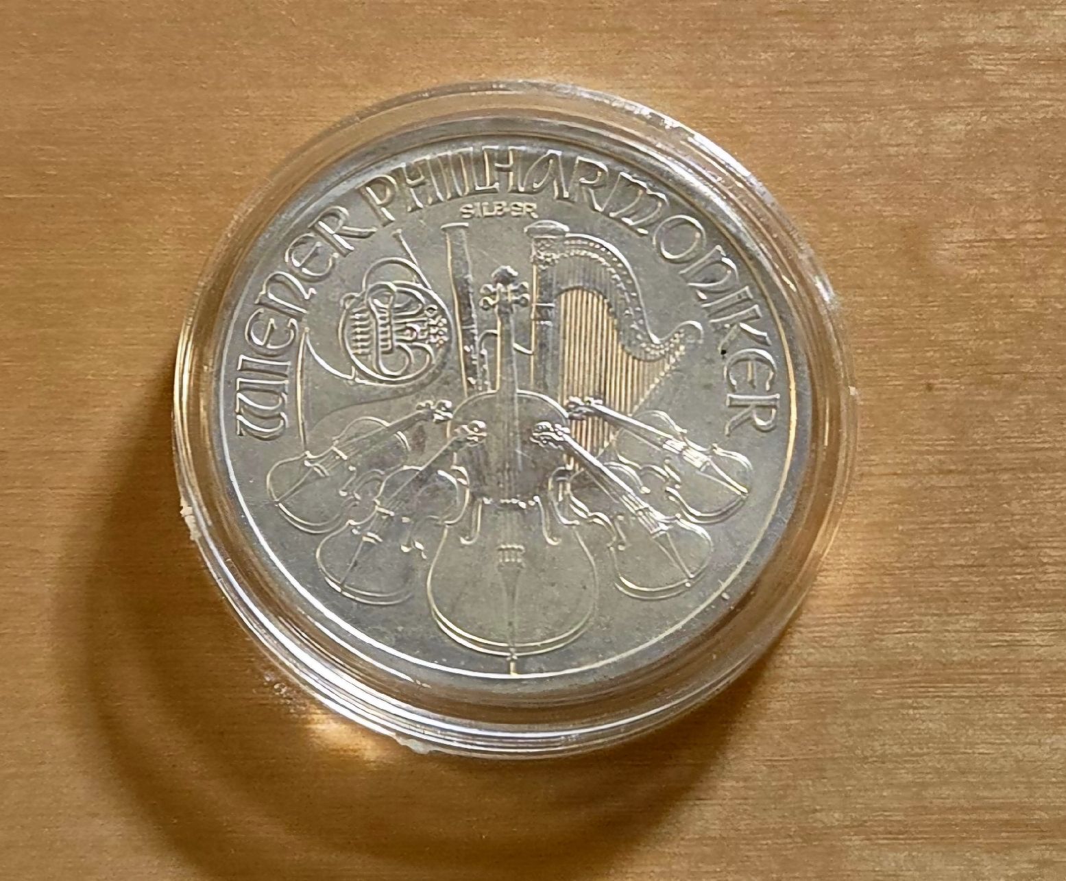 Tutti le monete: Wiener Philharmoniker 1 oz Feinsilber 2011 – Usato da Heimberg venduto da Joachim4488