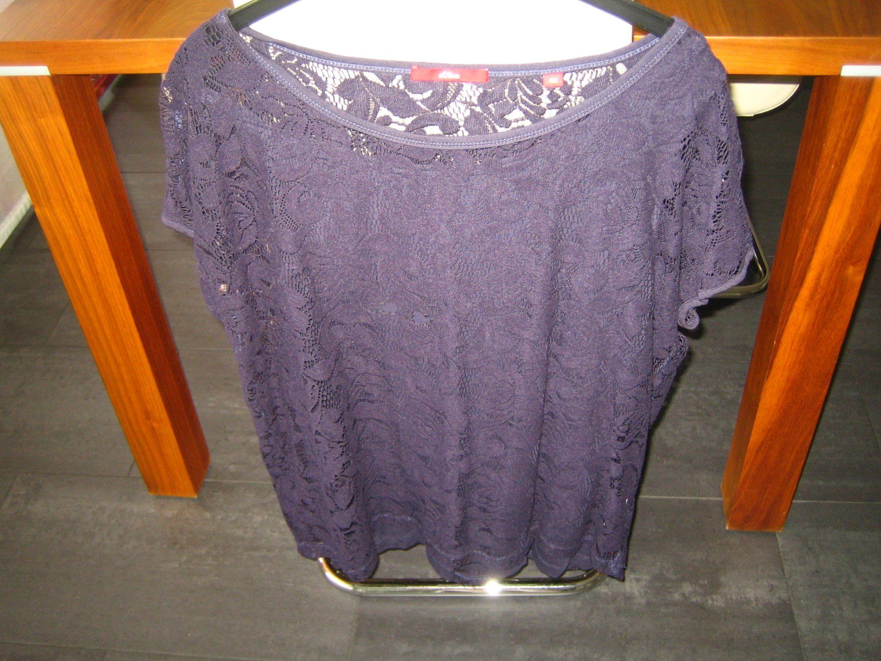 S.Oliver T-shirt: Spitzenshirt mit Top von sOliver – Nuovo (secondo la descrizione) da Chur venduto da bibo014