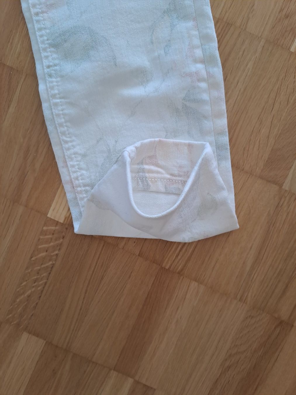 Zara Jeans: helle Jeans – Gebraucht aus Richterswil von summa11 2