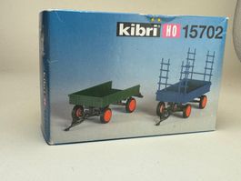 GB1- Kibri Bausatz zwei Landwirtschafts Anhänger