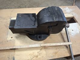 Schraubstock mit Amboss-ca 20 kg